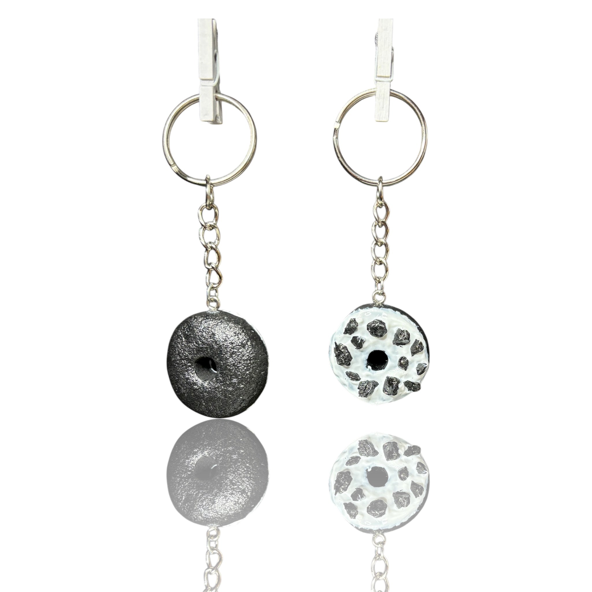 Porte-clé Donuts Oréo en Pâte Polymère – Fait Main